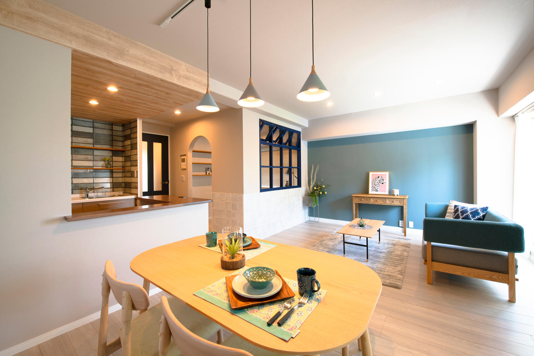 会話が弾む活気あるリビングキッチンにリノベーション