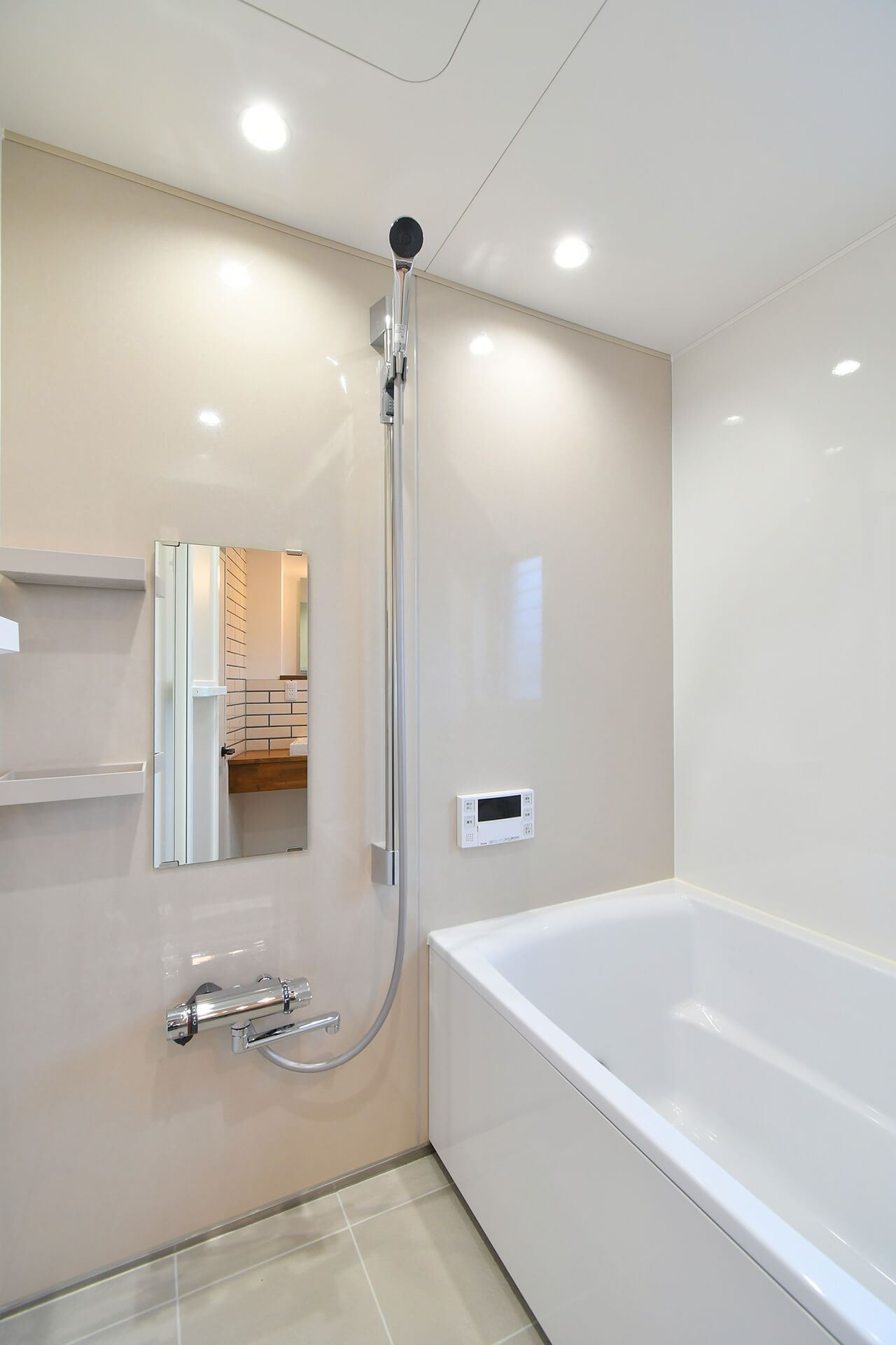 ドラマチックなアレンジで「友達を呼びたくなる部屋」にリノベーション