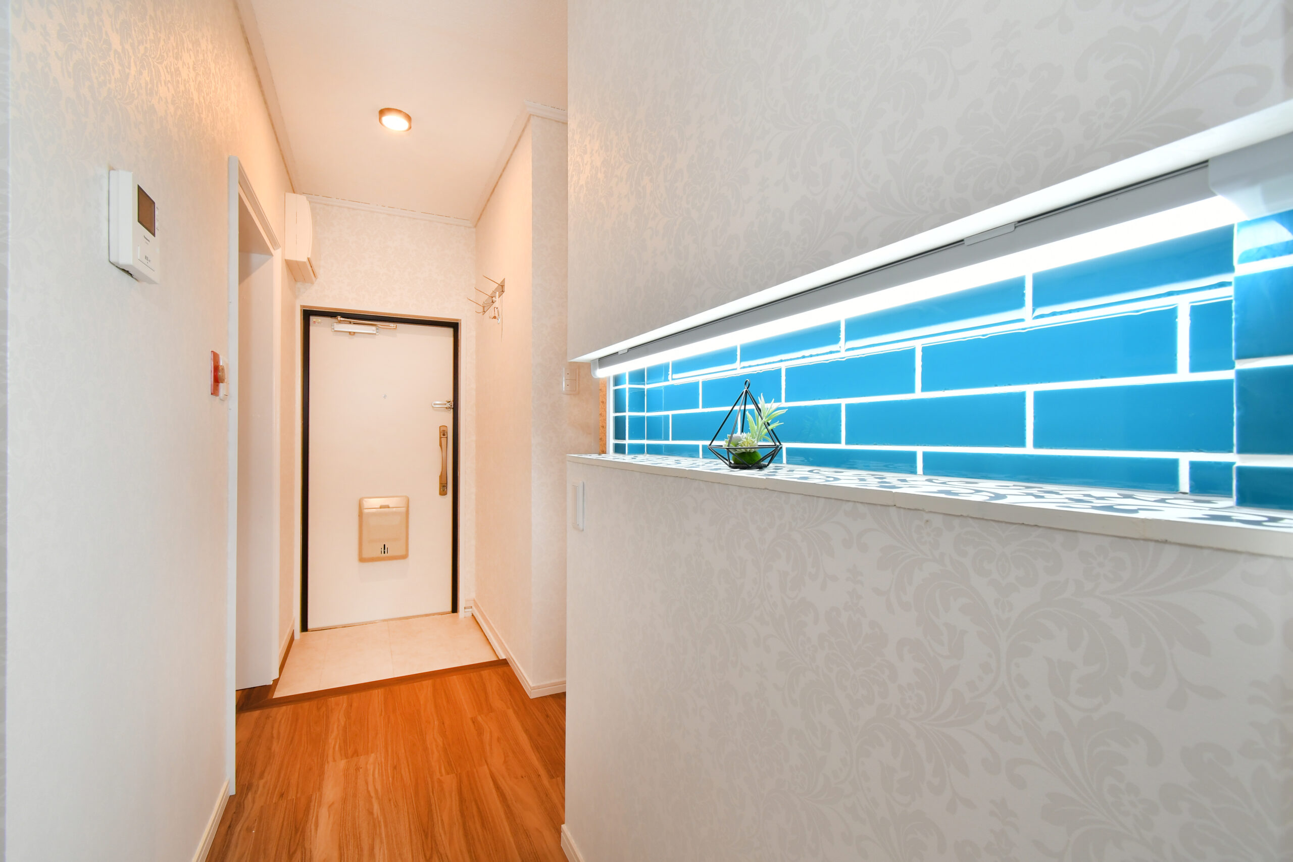 ドラマチックなアレンジで「友達を呼びたくなる部屋」にリノベーション